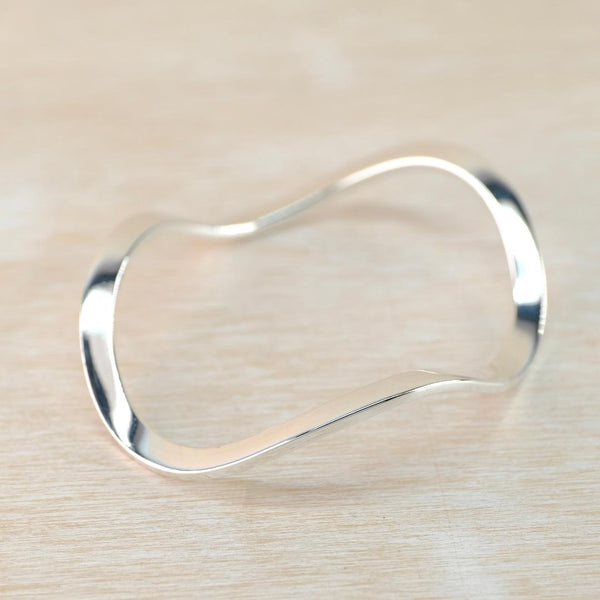 Vintage Hallmarked Sterling Silver Bangle Bracelet.