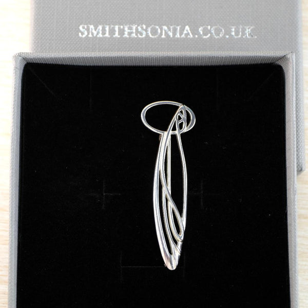 Vintage Charles Rennie Mackintosh Style Brooch in Sterling Silver.