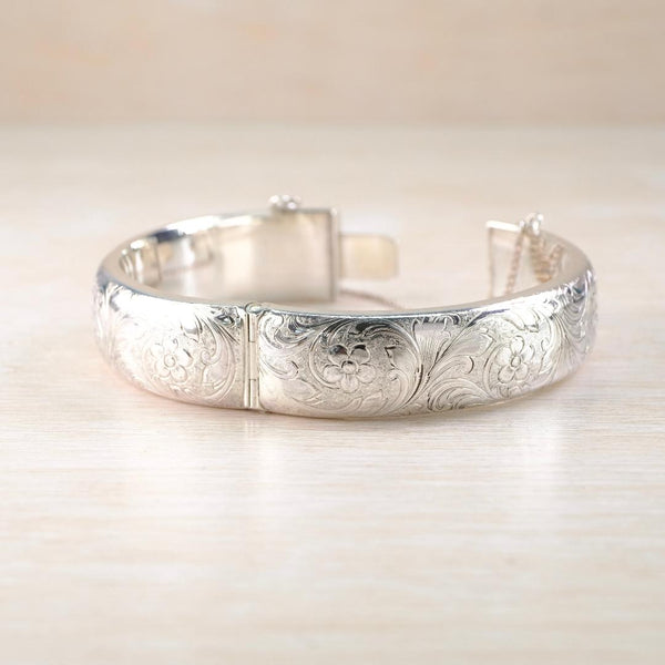 Vintage Silver Bangle Bracelet with Floral Engraving, Hallmarked in Birmingham 1972.