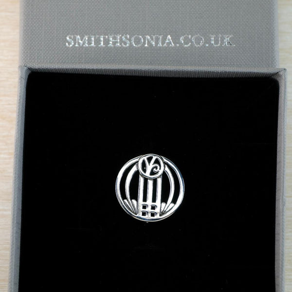 Vintage Small Round Sterling Silver Charles Rennie Mackintosh Inspired Brooch.