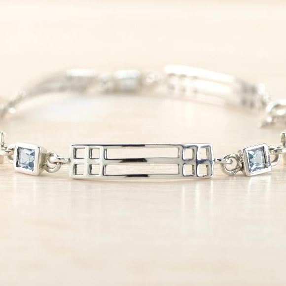Vintage Silver Link Bracelet with Blue Topaz.