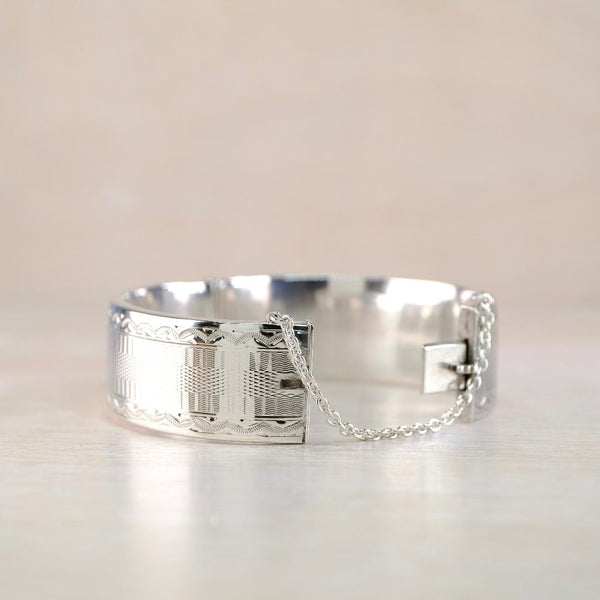 Vintage Sterling Silver Bangle Bracelet, Hallmarked in Birmingham 1947.