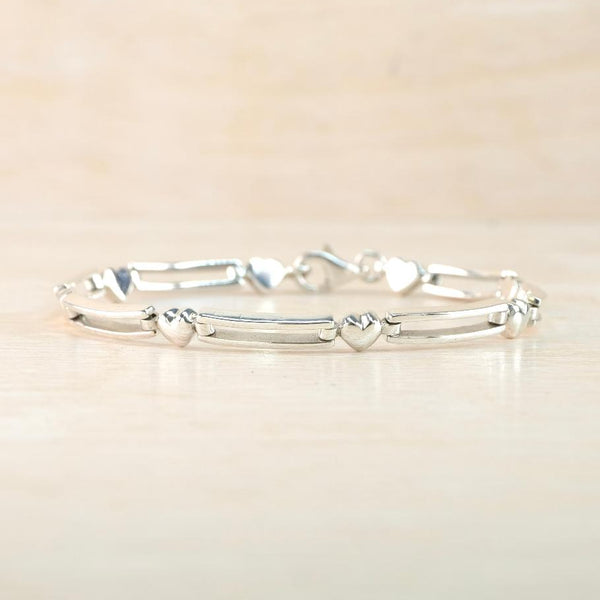 Vintage Sweetheart Sterling Silver Two Bar Gate Link Bracelet.