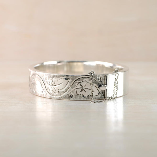 Vintage Engraved Sterling Silver Bangle Bracelet, Hallmarked in Birmingham 1965.