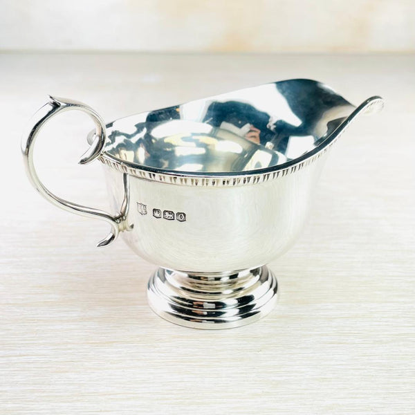 Vintage Sterling Silver Sauce Boat, Hallmarked Sheffield 1931.