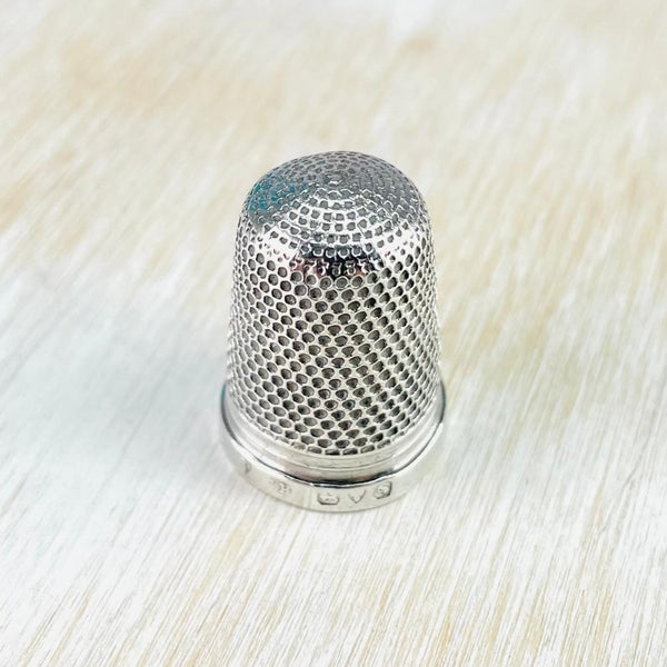 Antique Silver Thimble Hallmarked Chester, 1909.
