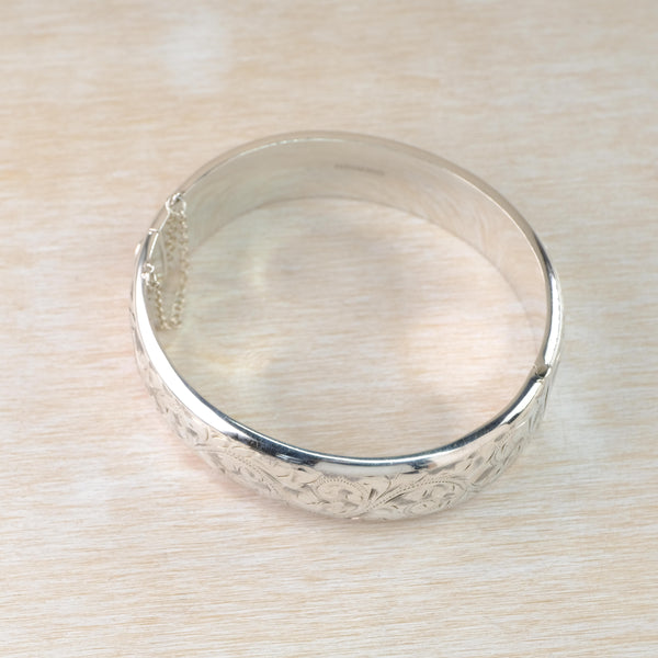Large Vintage Sterling Silver Bangle Bracelet, Hallmarked in Birmingham 1963.