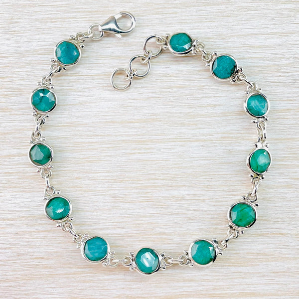 Sterling Silver and Round Emerald Quartz Stone Set Bracelet.