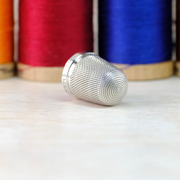 Antique Sterling Silver Thimble Hallmarked in Chester, 1905.