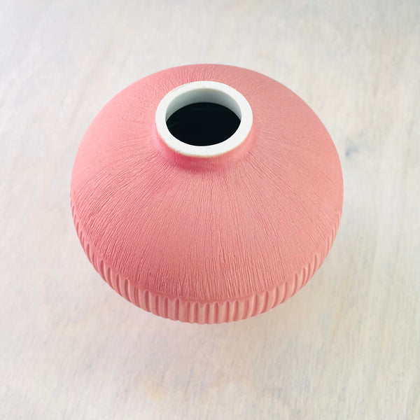 Mini Pink Lindform Scandi Pot.