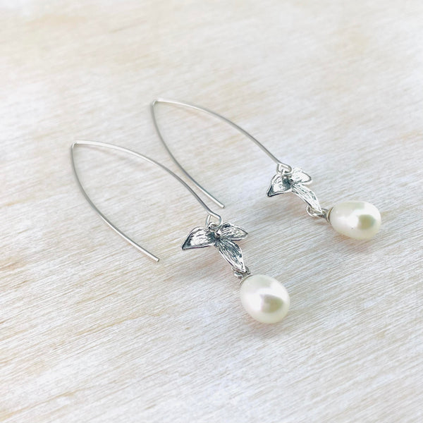 Sterling Silver and Freshwater Pearl Drop Earrings.