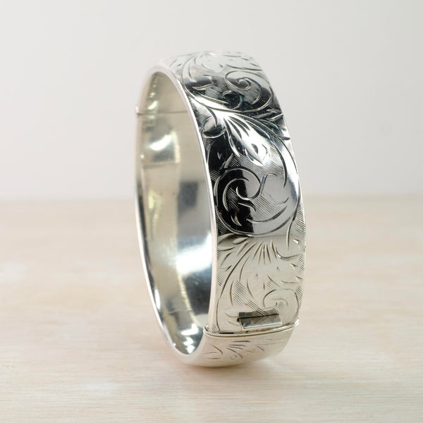 Heavyweight Vintage Sterling Silver Bangle Bracelet, Hallmarked in Birmingham 1974