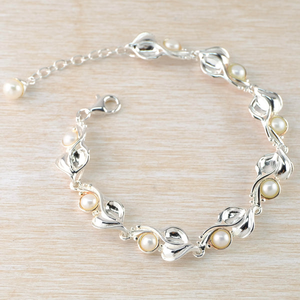 Sterling Silver and White Pearl 'Leaf' Linked Bracelet.