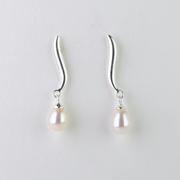 Silver and  Freshwater Pearl Drop Earrings.
