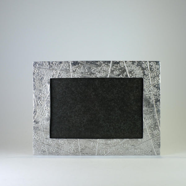 Handmade Blossom Design Pewter Photograph Frame for 6" x 4" Picture.