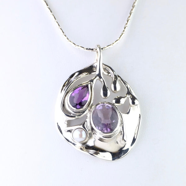 Stunning Larger Sterling Silver, Amethyst and Pearl Pendant.
