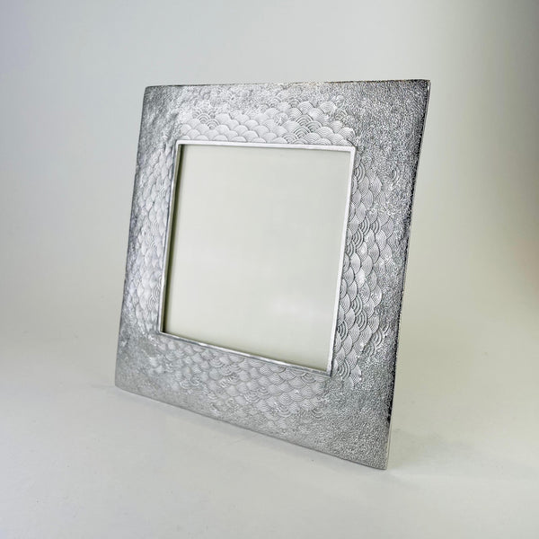Handmade Wave Design Pewter Photograph Frame ( 3.5" x 3.5" Picture).