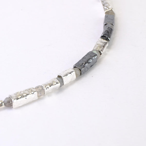 Labradorite and Silver Beaded Bracelet.