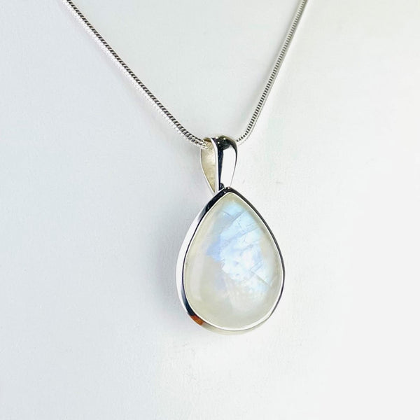 Silver and Teardrop Rainbow Moonstone Pendant.