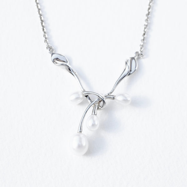 Twisted Sterling Silver Necklace with Pearl Drops.