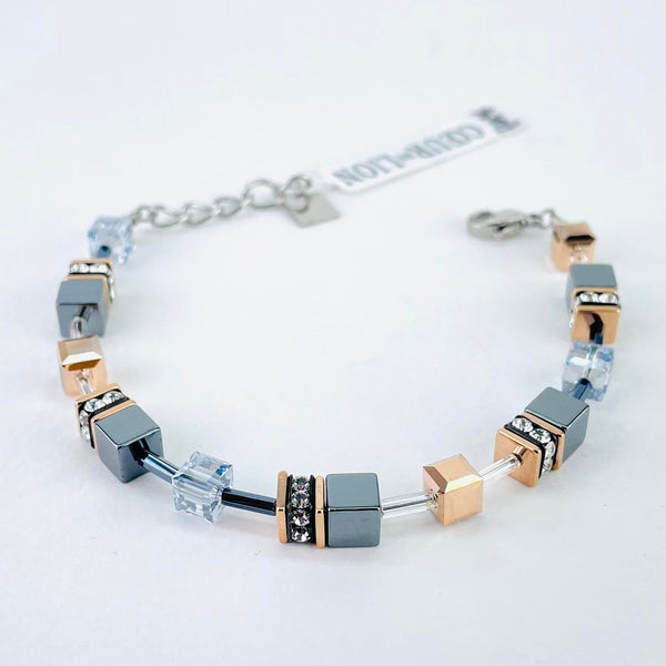 Coeur de Lion Geo Cubes Bracelet in Greys and Gold.