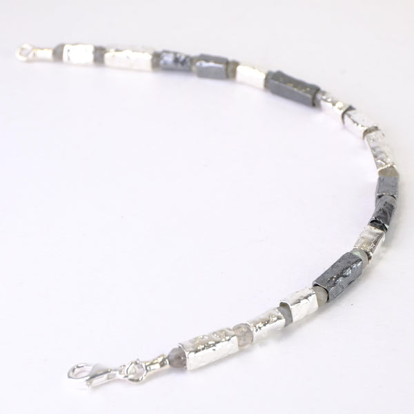 Labradorite and Silver Beaded Bracelet.