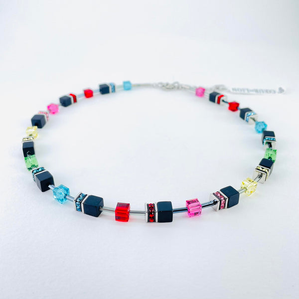 Coeur de Lion Geo Cubes Necklace in Black and Bright Colours