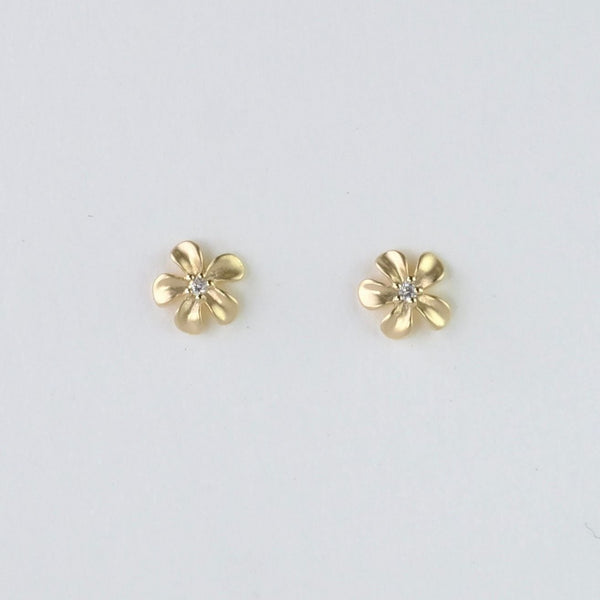 Small gold sales flower earrings